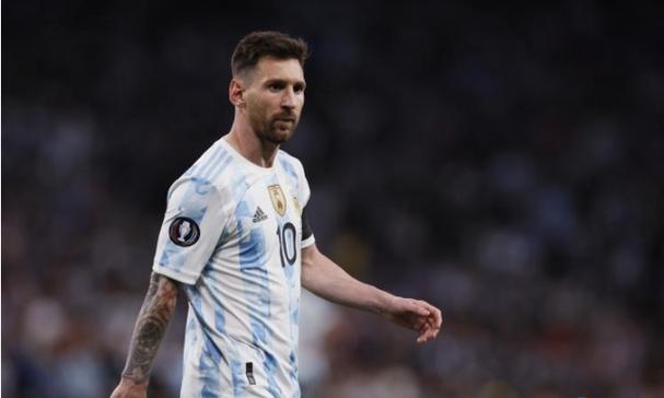 图赫尔的明牌与暗牌：英格兰主力框架浮现，谁是遗忘名单